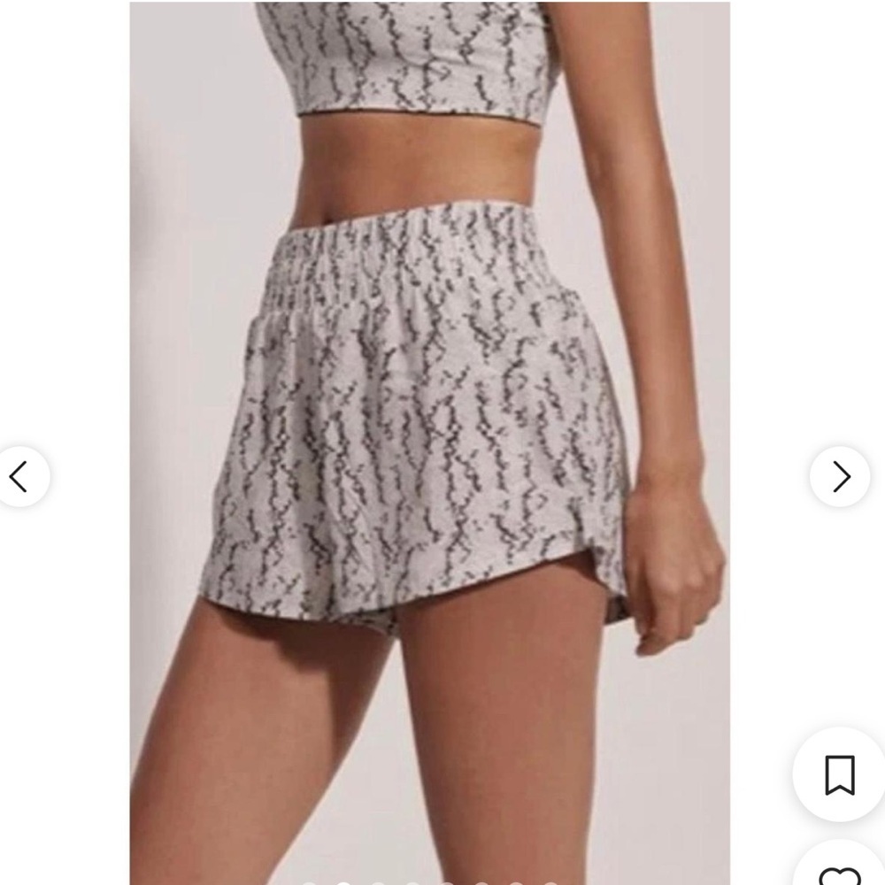 Varley Kallin Running Shorts Snake Print Size S